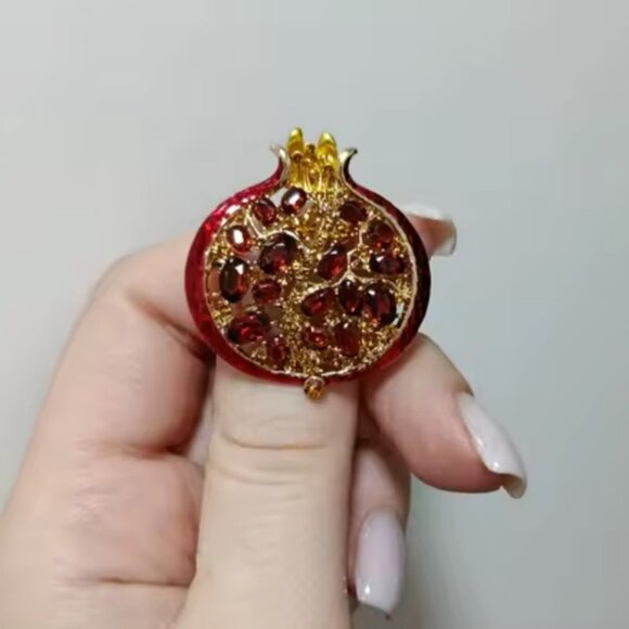 Red Pomegranate Crystal Gold Brooch - Picture 11 of 11